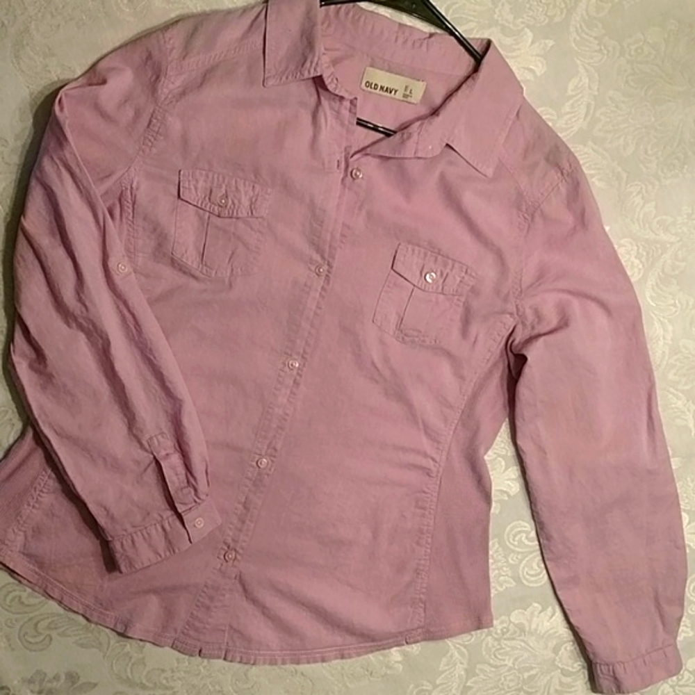 Old Navy lilac button front blouse, Size Large
